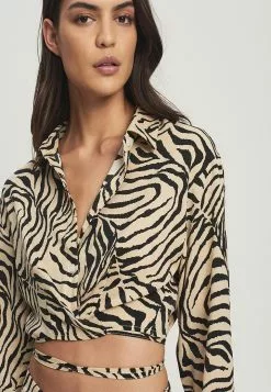 Calli Crop Wrap Shirt -Outlet Clothing Store calli 0100 3607926 4