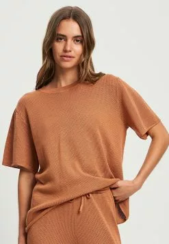 Calli Byron Knit Tee