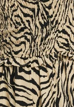 Calli Jenni Jumpsuit -Outlet Clothing Store calli 2253 4486726 6