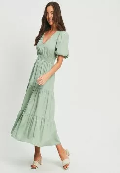 Calli Benny Midi Dress