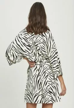 Calli Greta Shirt Dress -Outlet Clothing Store calli 3263 2072536 4