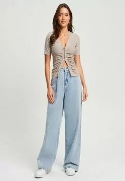 Calli Kourt Tee -Outlet Clothing Store calli 3299 8682536 5