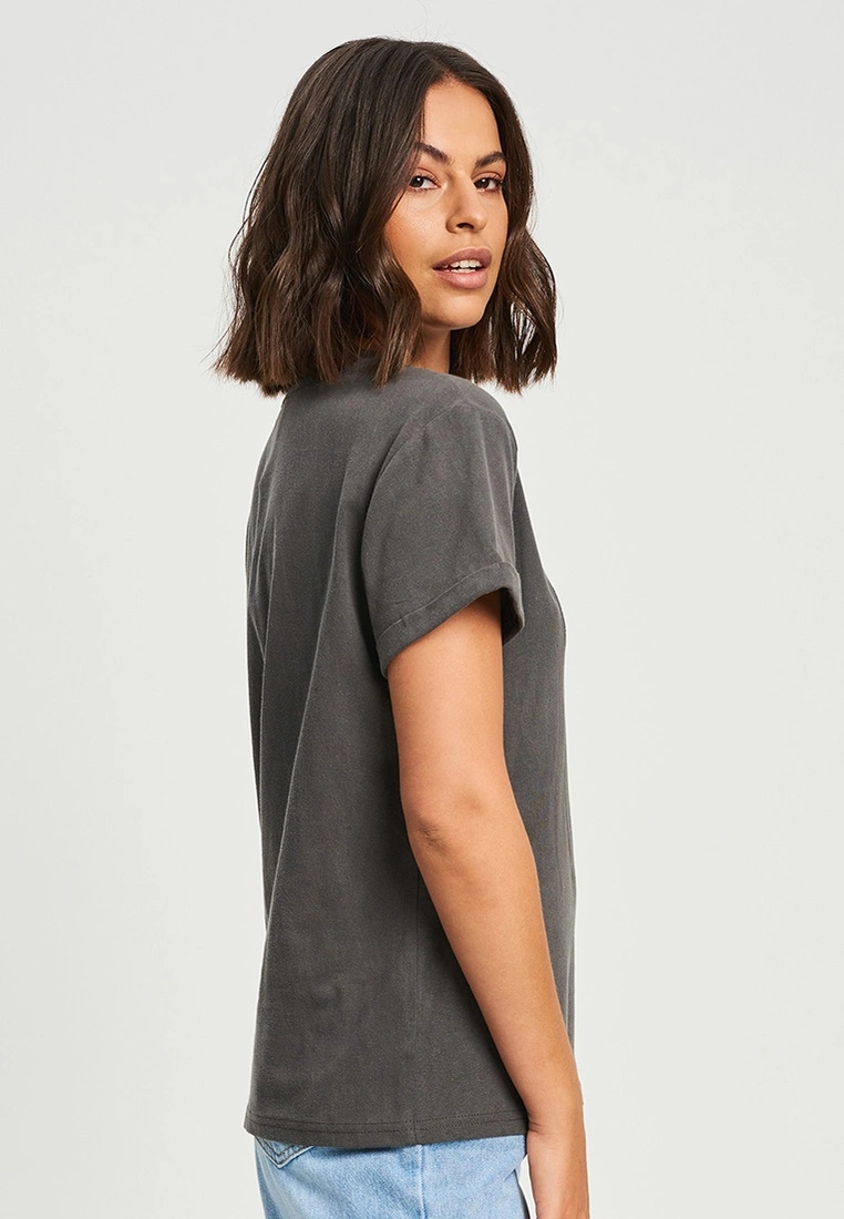 Organic Calli Tee 4 Organic Calli Tee - Image 2