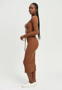 Calli Dunston Midi Dress 9 Calli Dunston Midi Dress -Outlet Clothing Store calli 3623 9326616 2