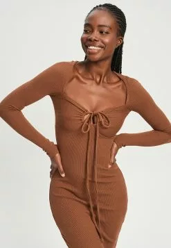 Calli Dunston Midi Dress 11 Calli Dunston Midi Dress -Outlet Clothing Store calli 3624 9326616 4