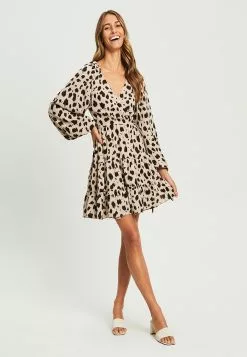 Calli Roxie Dress 12 Calli Roxie Dress -Outlet Clothing Store calli 4349 3729326 5