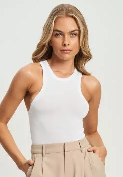 Calli Basic Knit Tank