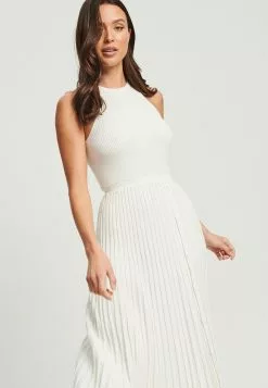 Calli Pleated Knit Dress 11 Calli Pleated Knit Dress -Outlet Clothing Store calli 4791 3657936 4