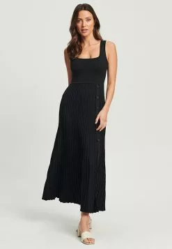 Calli Lani Knit Dress -Outlet Clothing Store calli 4812 3457936 5
