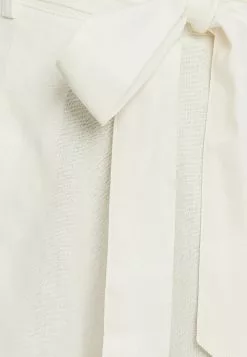 Calli Tuck Shorts -Outlet Clothing Store calli 4986 4439336 6