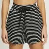 Calli Weekend Shorts -Outlet Clothing Store calli 5125 4389926 1