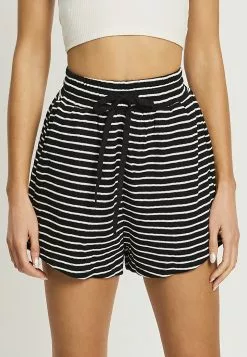 Calli Weekend Shorts