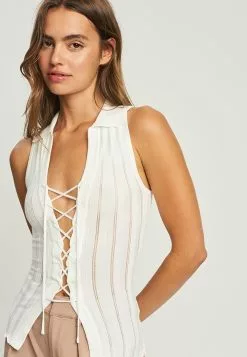 Calli Karlia Knit Top 11 Calli Karlia Knit Top -Outlet Clothing Store calli 5267 9675936 4