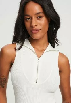 Calli Chloe Zip Tank -Outlet Clothing Store calli 6363 9857936 4