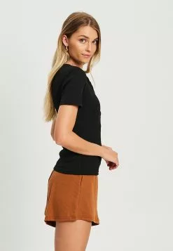 Calli Henley Tee -Outlet Clothing Store calli 6726 3650406 2