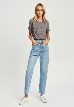 Calli C. Embroidered Tee 12 Calli C. Embroidered Tee -Outlet Clothing Store calli 7701 3888326 5