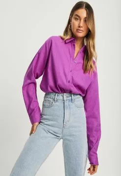 Calli Conscious Shirt