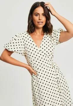 Calli Lilo Wrap Dress -Outlet Clothing Store calli 9751 5926616 4