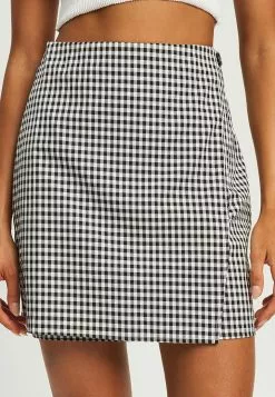 Calli Ciarne Mini Skirt